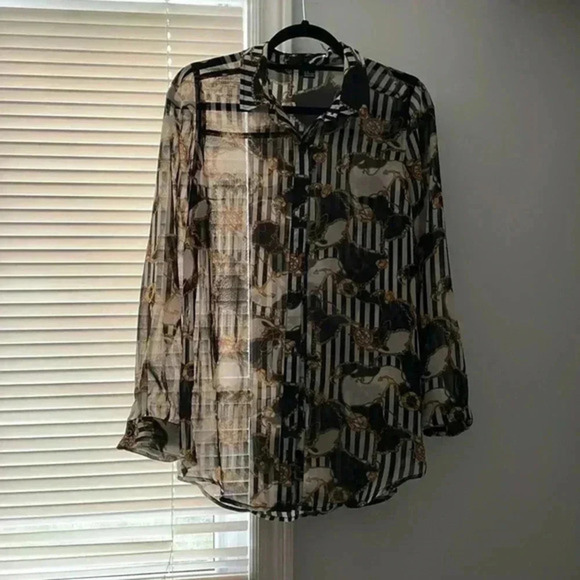 Forever 21 Tops - Chain long Sleeve Top